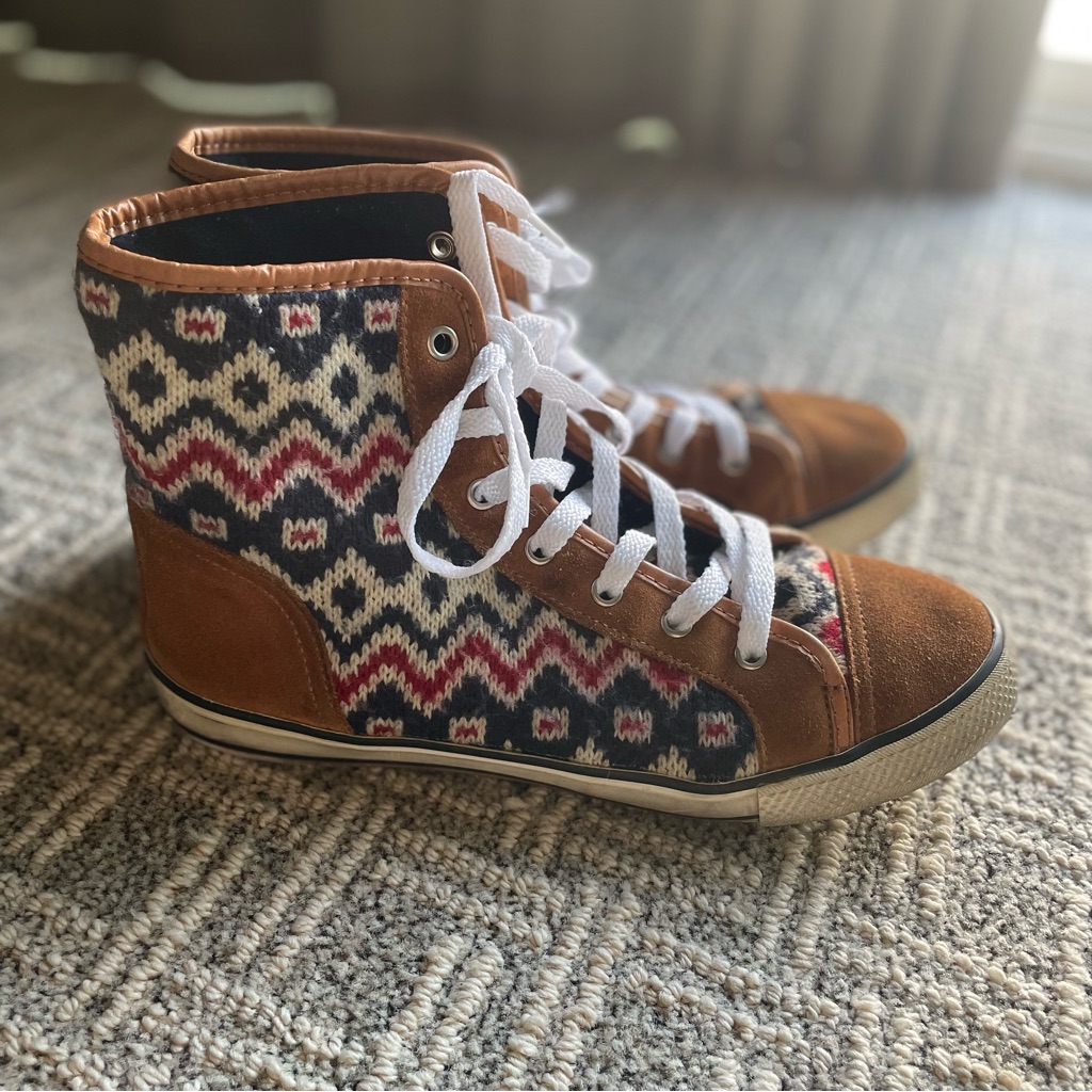 Tory Burch Noah Tan High Top Sneakers Size 9 Gently Used